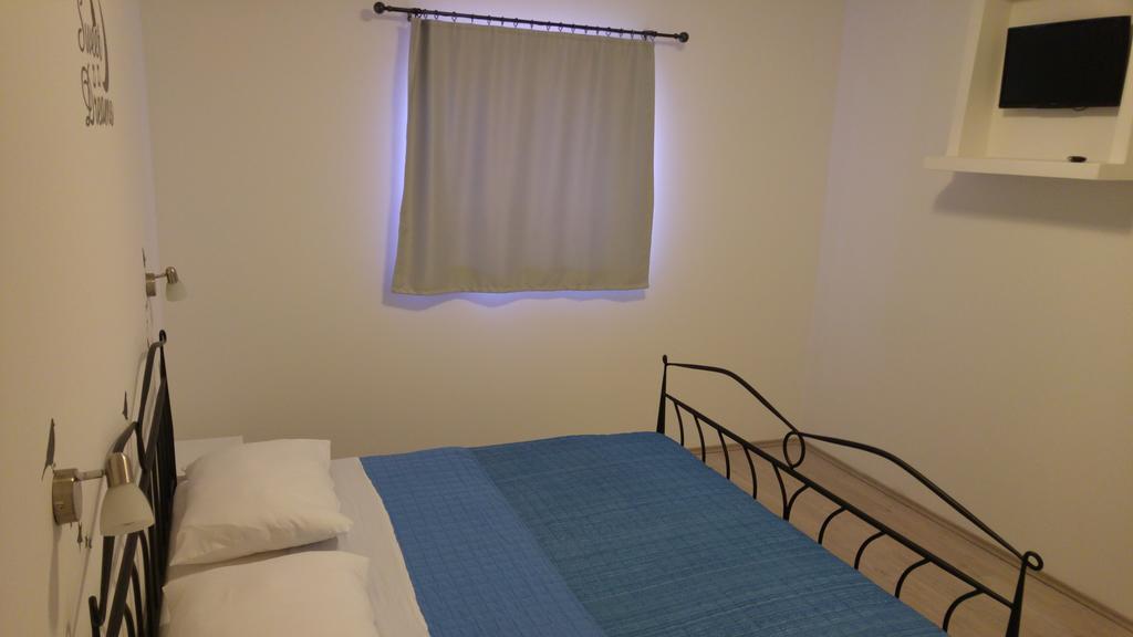 Apartment Perun Podstrana Ngoại thất bức ảnh