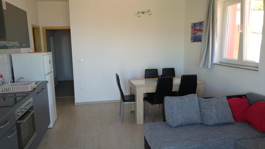 Apartment Perun Podstrana Ngoại thất bức ảnh