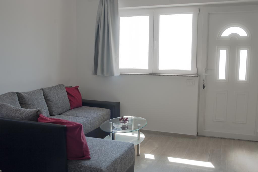 Apartment Perun Podstrana Ngoại thất bức ảnh
